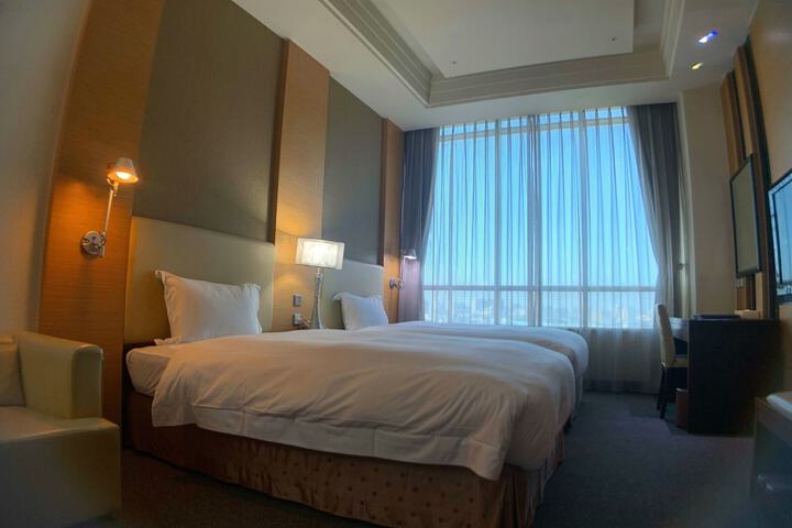 Room 13 of 57