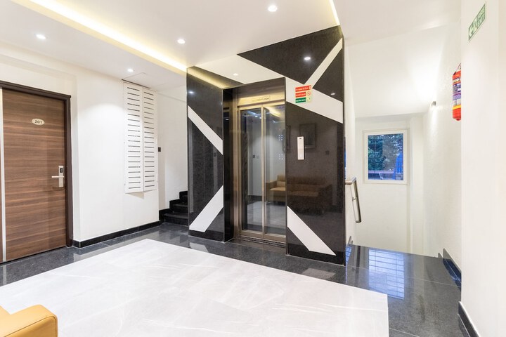 Clove Boutique by OYO Rooms