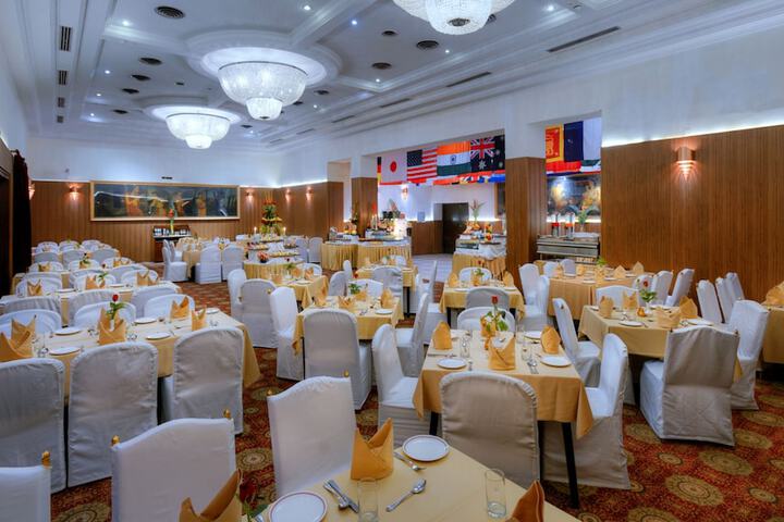 Dining Photos