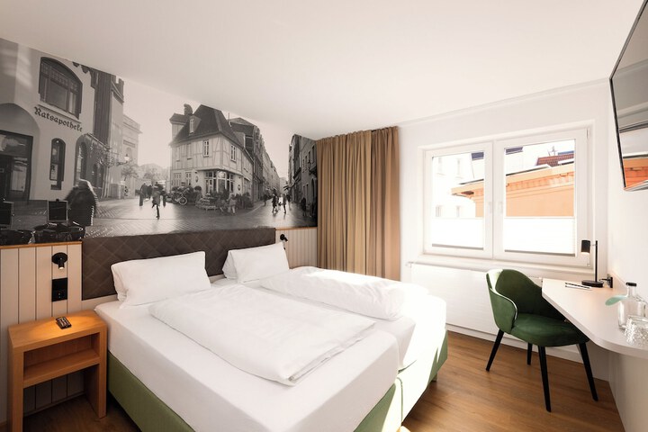 Room 26 of 55