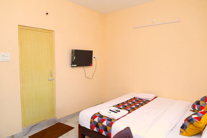 Room 6 of 24