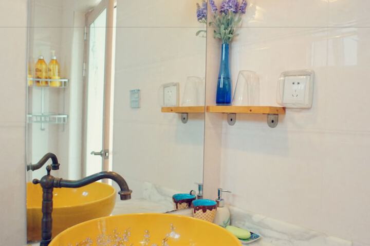 Room 3 of 57