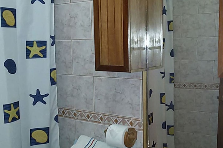 Room 26 of 40
