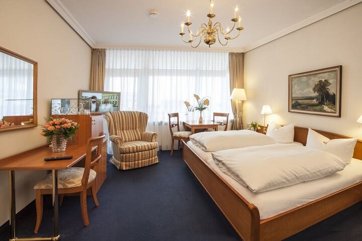 Room 5 of 41