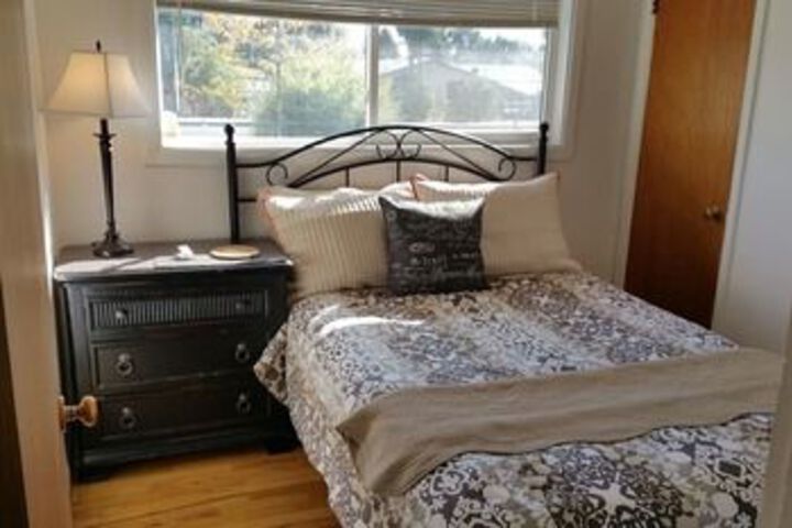 Room 7 of 19