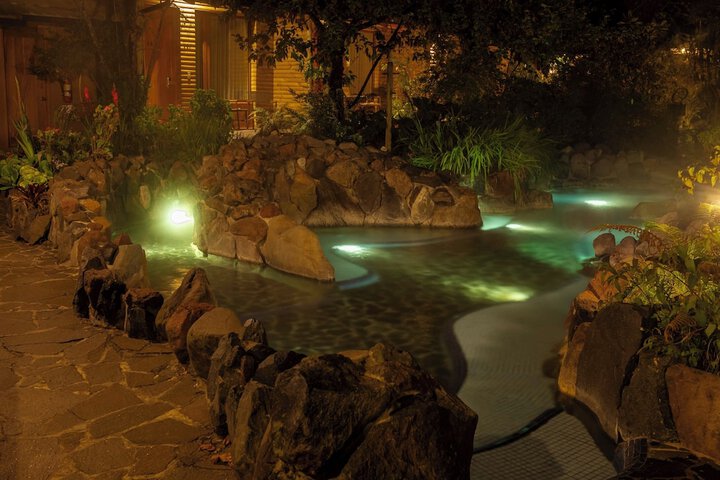 Pool 33 of 49