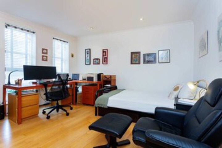 Room 12 of 12