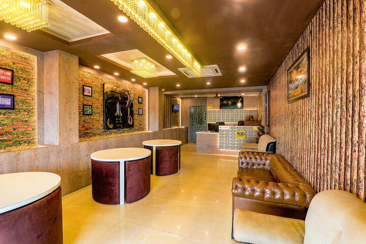 Hotel Interior 8 of 29