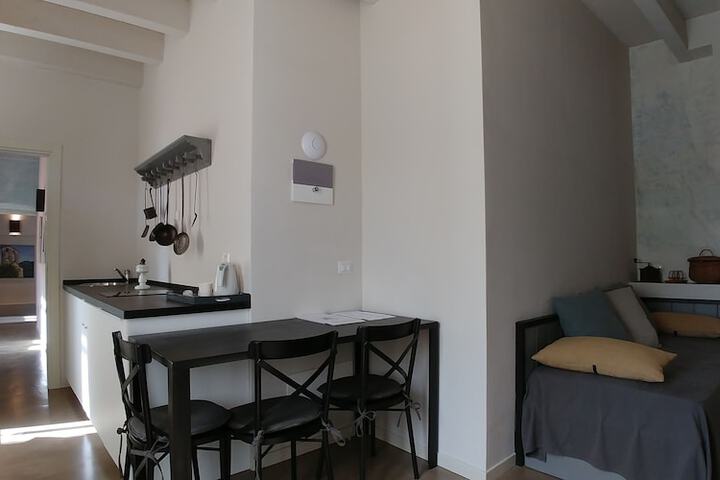 Room 13 of 34