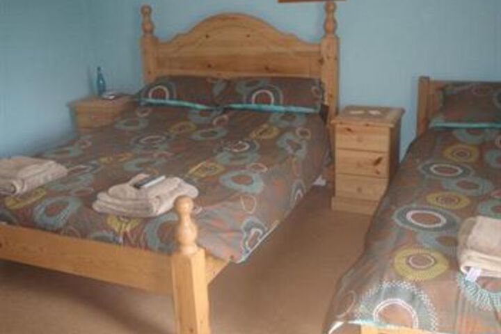 Room 8 of 10