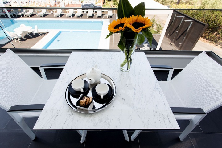 Terrace/Patio 23 of 48