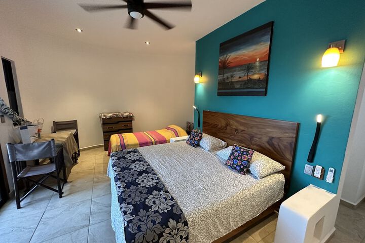 Room 15 of 402