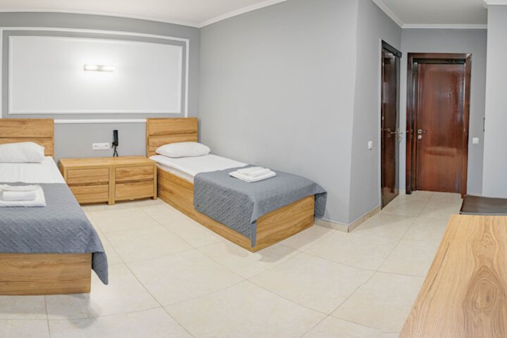 Room 6 of 55