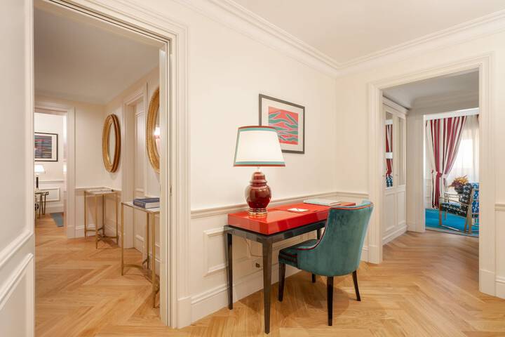 Room 36 of 90