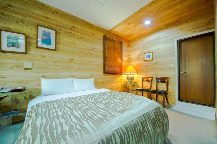 Room 25 of 51