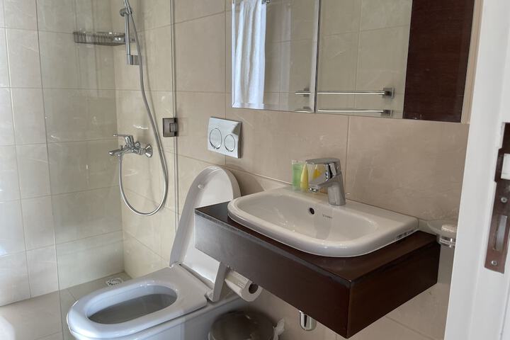 Room 20 of 46