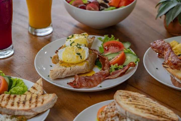 Breakfast/Coffee Service 36 of 41