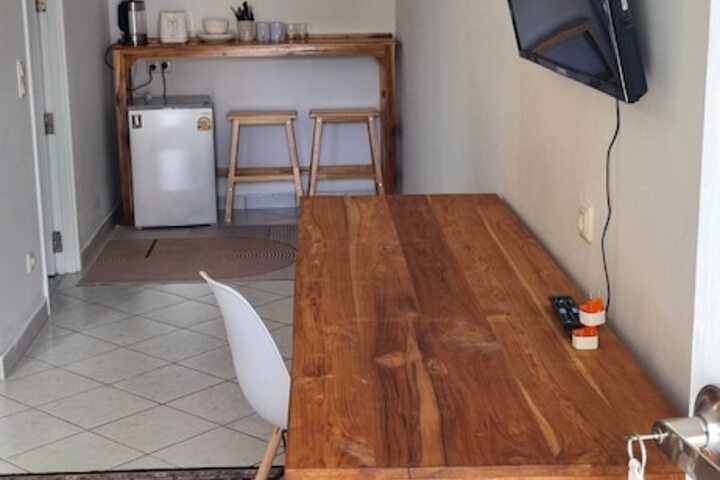 Room 12 of 22