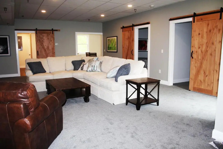 Room 3 of 8
