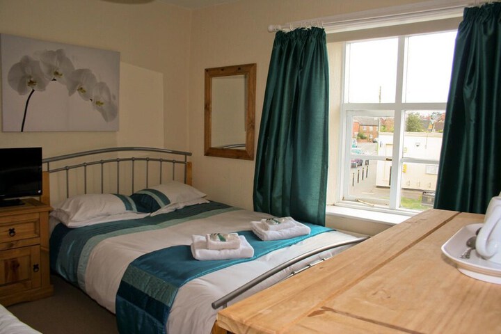Room 8 of 42