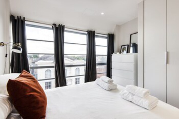 Room 26 of 29