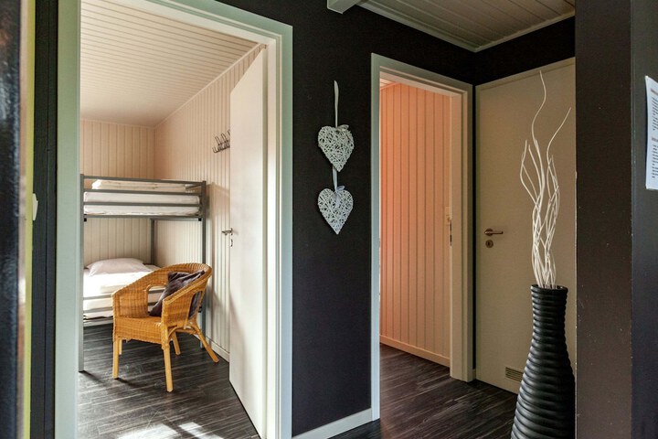 Room 9 of 53