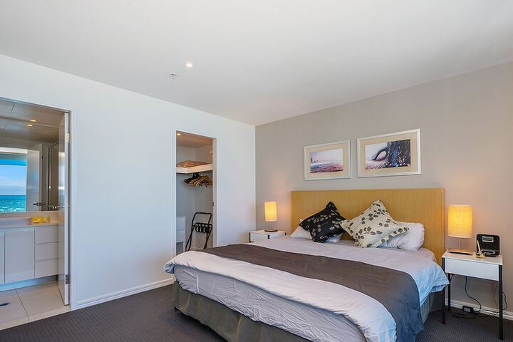 Room 3 of 36
