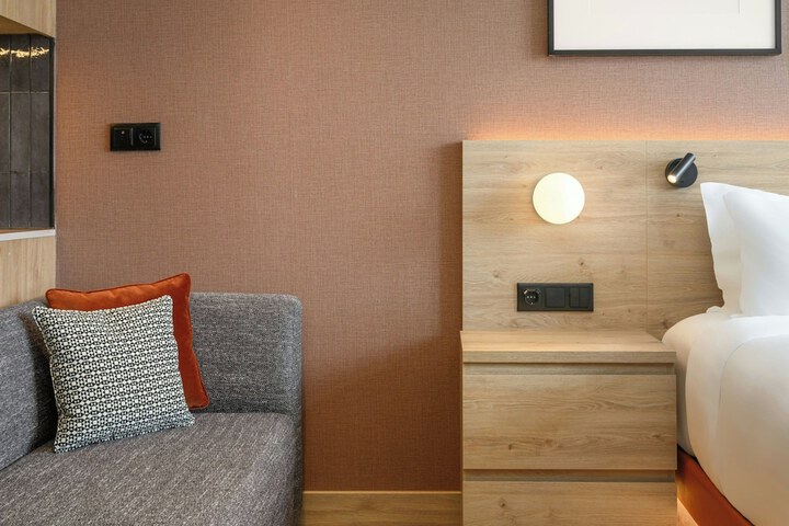 Room 43 of 56