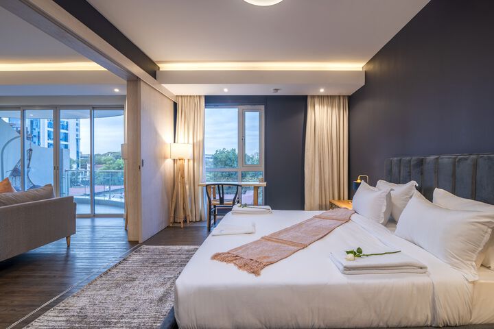 Room 15 of 15