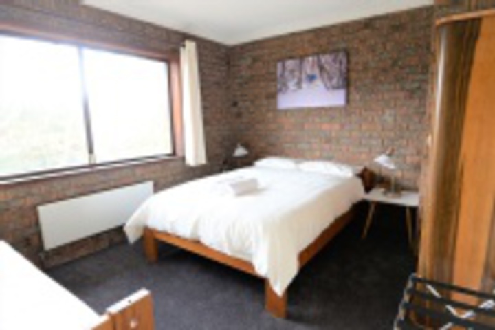 Room 294 of 693