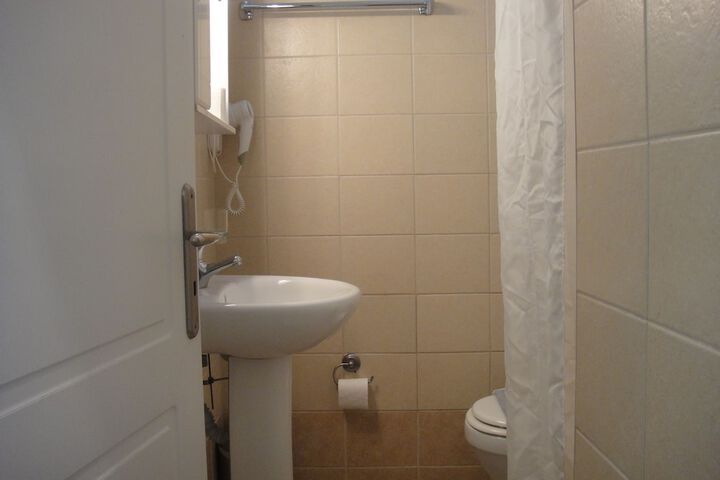 Room 31 of 59