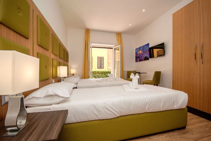 Room 14 of 89