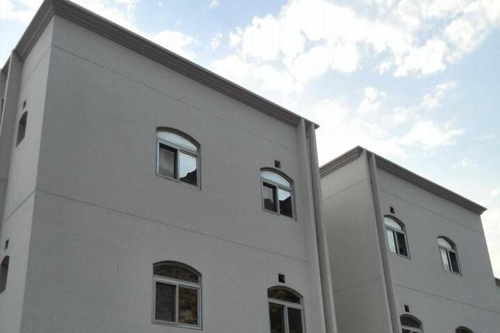 UPHILL RESIDENCE