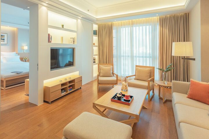 Room 42 of 108
