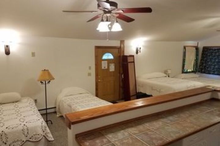 Room 27 of 66
