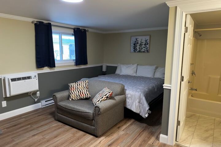 Room 2 of 45
