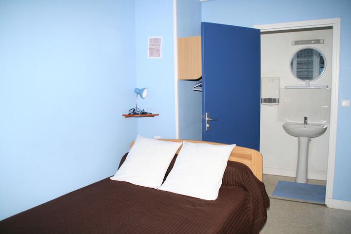 Room 5 of 31