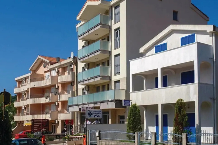 Awesome Home in Budva With Wifi 2 Bedrooms and Outdoor Swimming Pool