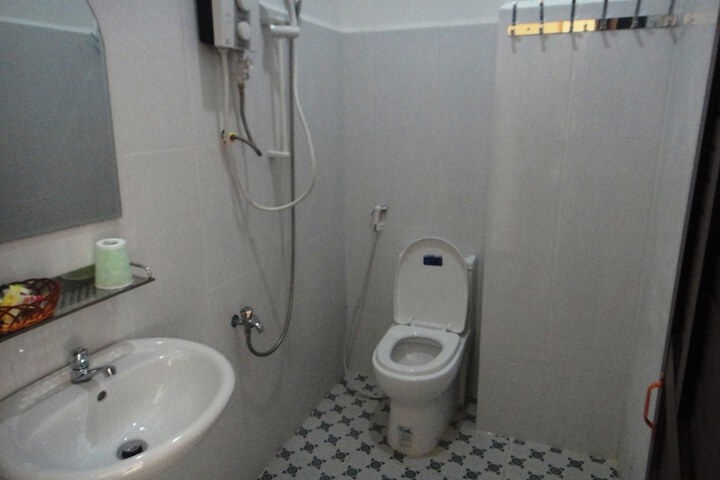 Room 18 of 23