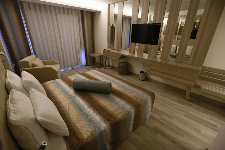 Room 13 of 57