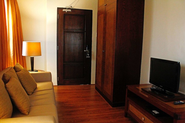 Room 7 of 36
