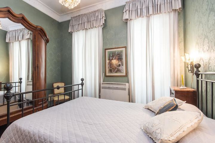 Room 12 of 54