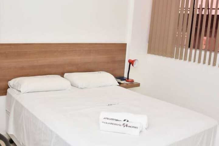 Room 14 of 27
