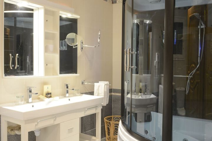 Bath Photo