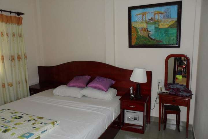 Room 12 of 60