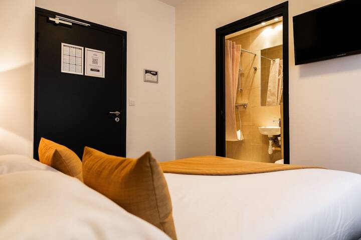 Room 7 of 21