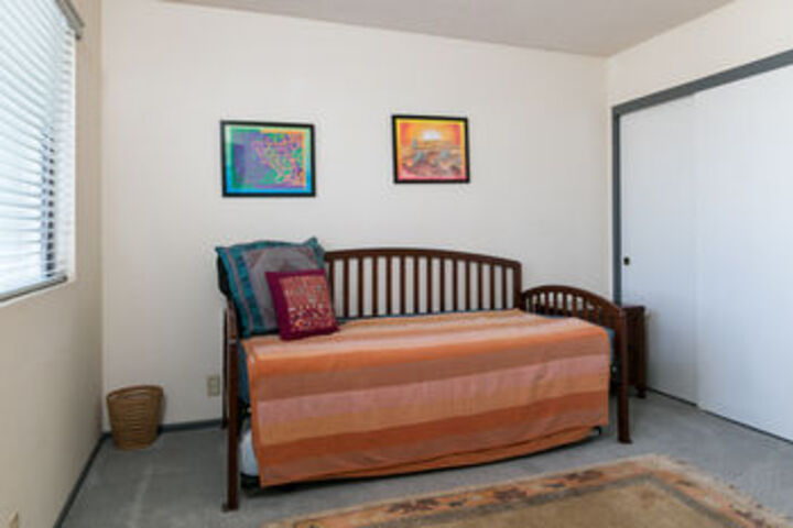 Room 17 of 24