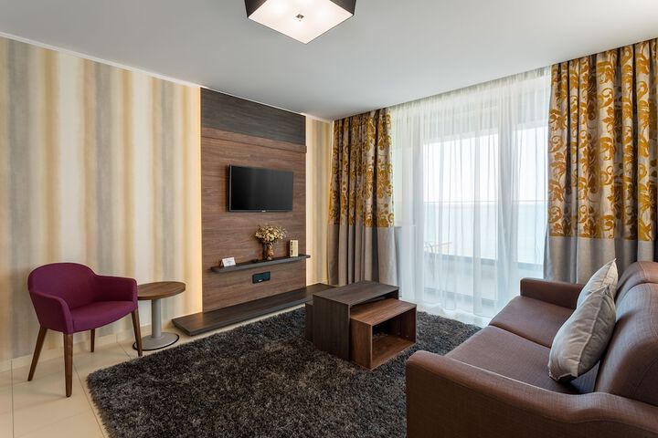 Room 22 of 52