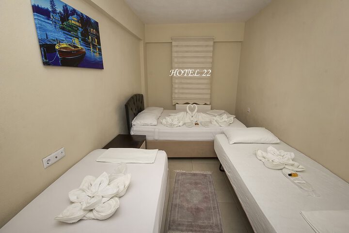 Room 11 of 14