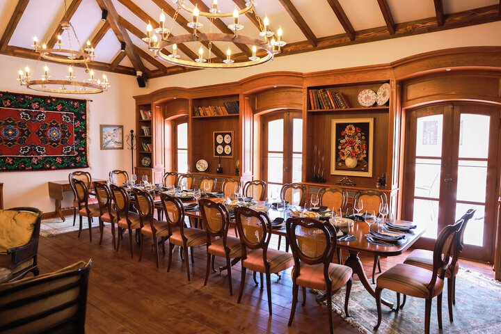 Dining 86 of 100